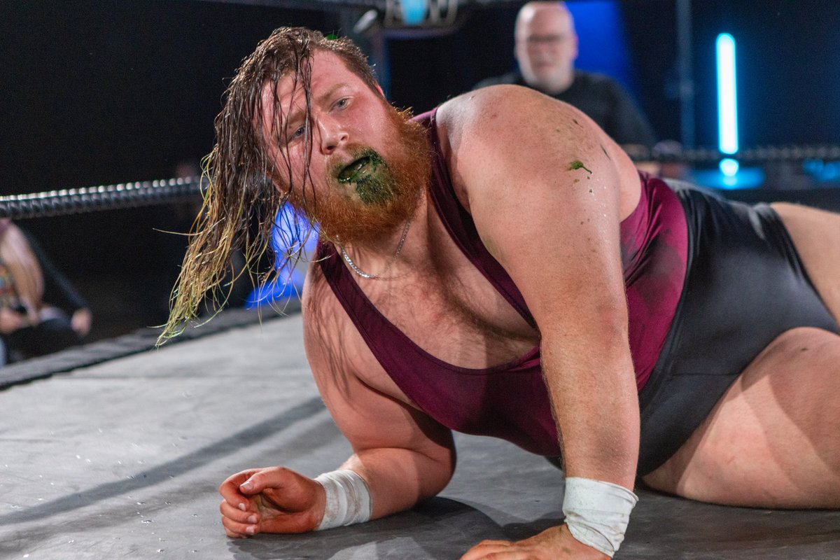 Liam Jones • リアム・ジョーンズ tweet media