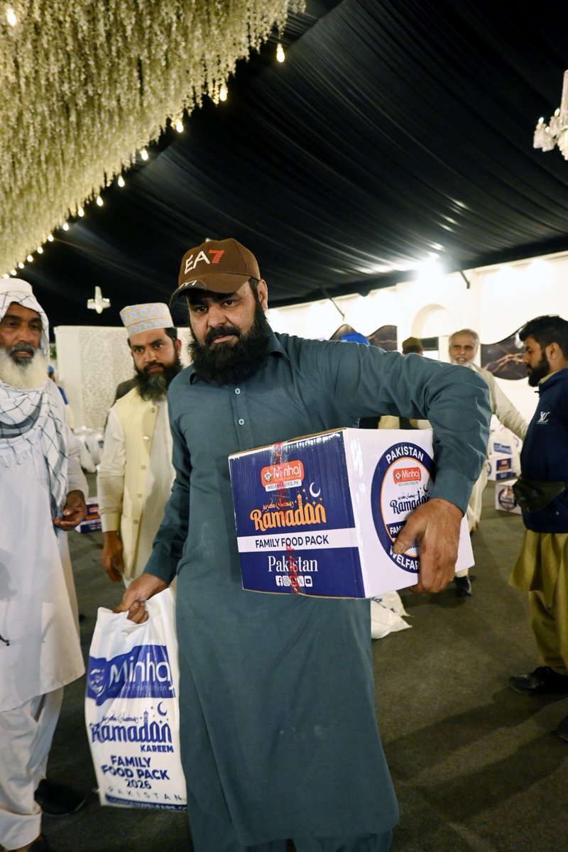 minhajwelfare's tweet photo. 🌙 This Ramadan, MWF distributed Family Food Packs in Islamabad to help struggling families prepare Suhoor & Iftar with dignity and ease.
🔗 https://t.co/uNK9tMBEkn
#MWF #FoodRationPack #Islamabad #Pakistan #Ramadan2026 #RamadanWithMWF #LightThePathToKindness https://t.co/zpu3X42Nwo