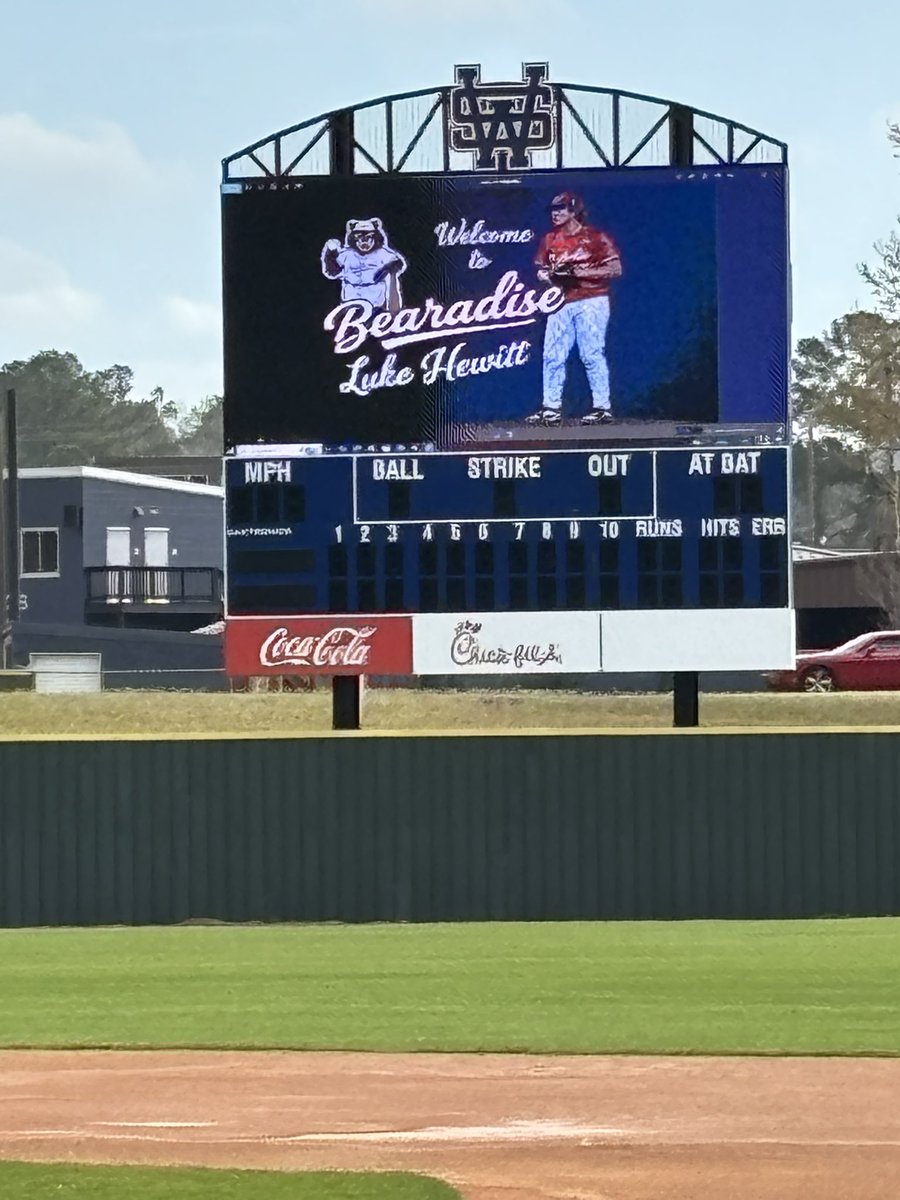 luke_hewitt20's tweet photo. After a great visit and even better conversation with @CoachDMount  and Coach Jack Edmunson at @SMCC_BB I am blessed and honored to receive an offer from Southwest Missisipi CC (@SMCC_BB) 🐻🐻 https://t.co/8Kg8M5Wg4Q