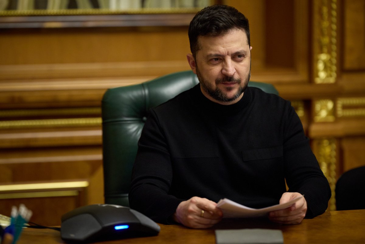 ZelenskyyUa's tweet photo. I spoke with King Hamad bin Isa Al Khalifa of Bahrain. His Majesty outlined the situation in Bahrain and across the region. There are various challenges, particularly due to Iranian ballistic missile and drone strikes. Like Bahrain, Ukraine did not want to experience this, but we understand well what constant missile and drone attacks are and how to counter them. We discussed how we can cooperate in this area and agreed that our teams will stay in contact. There must be stronger protection of lives in the Middle East as well as in Europe.