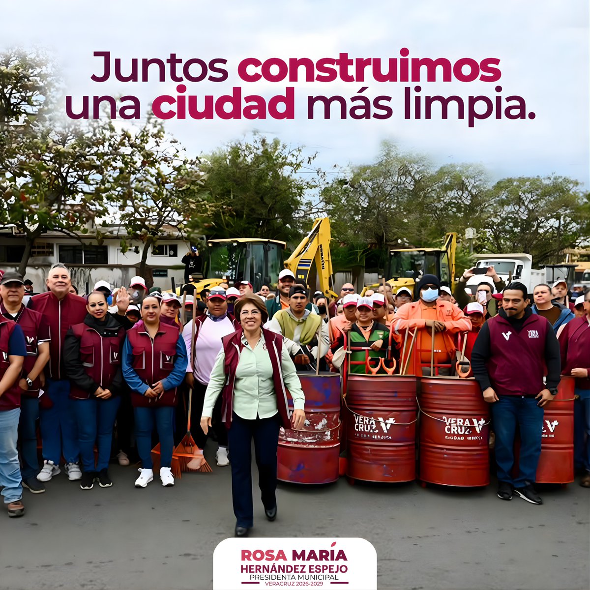 ⚓️ Desde el primer día, pusimos manos a la obra para transformar la ciudad de Veracruz. 
Hoy ampliamos las rutas de limpia pública para devolverle la dignidad y el brillo a nuestras calles. 
¡Gobernamos con hechos y con amor por nuestra tierra! 🏛️

#VeracruzCiudadHeroica