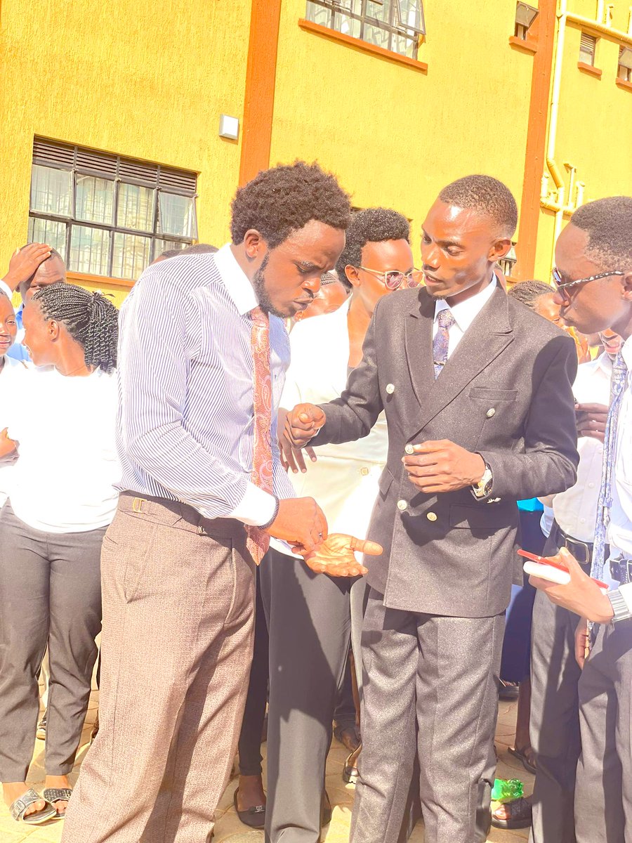 Kiiza Mujuni tweet media