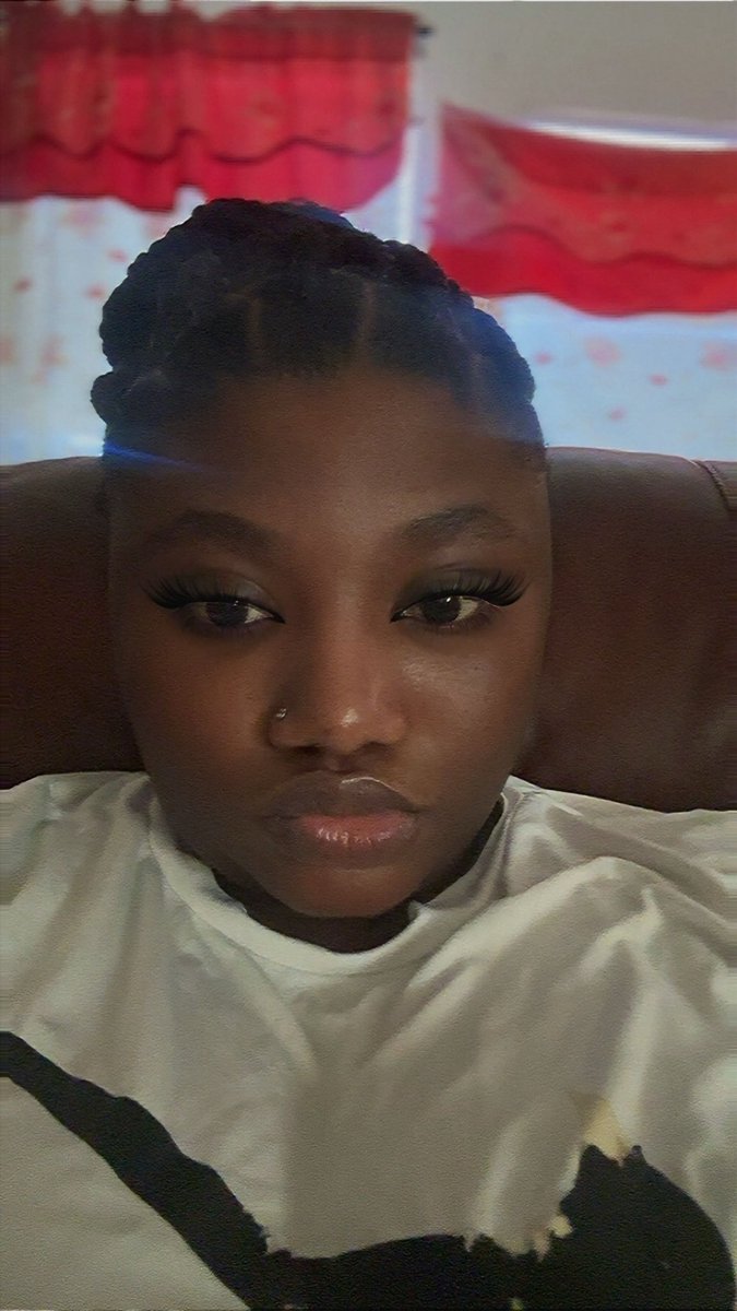 morenikejasake's tweet photo. Happy birthday my sponsor 😍my woman ❤️wishing you long life and prosperity olori mi @ojb_ade ❤️ https://t.co/SzU83fXvmr