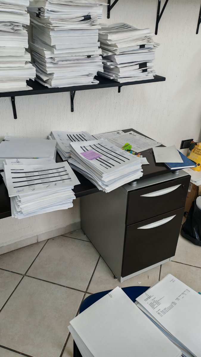 josesitodave's tweet photo. Trabajo para una constructora (ni siquiera sé cómo se llama) soy auxiliar (la empresa depende totalmente de mi) hay auditoría pronto (valió absoluta verga todo) https://t.co/X36l6nZXBn