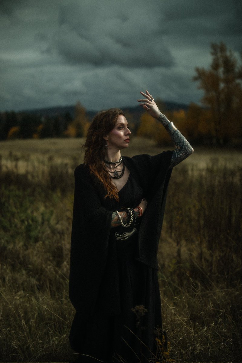 j̵͍̎i̸̗͛z̵͔̎z̴̗͌w̴̥̽i̵̛̮t̷̛̟c̶̣͝h̸͉̍ tweet media