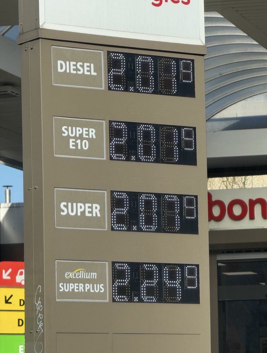 Jon 🇩🇪 tweet media