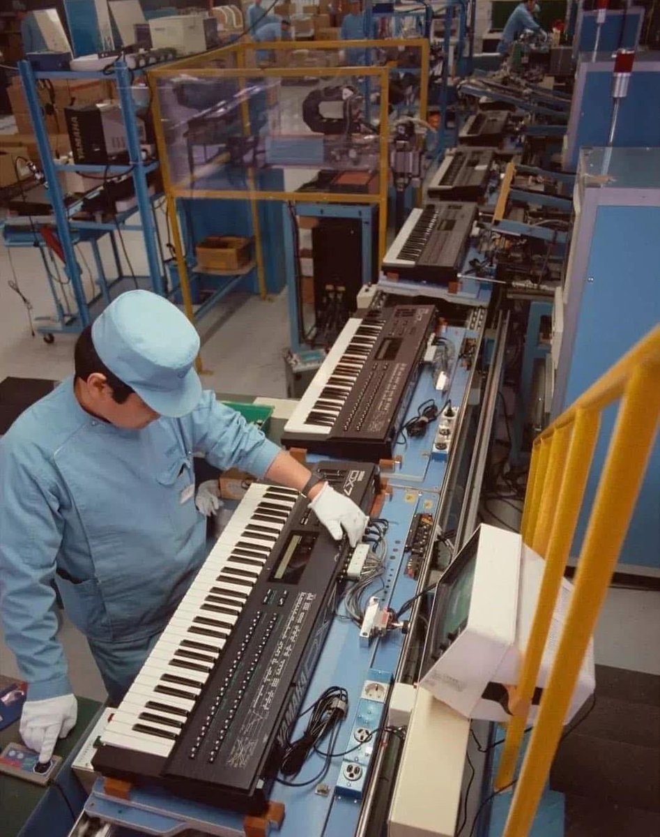 Computer ♥ Records tweet media