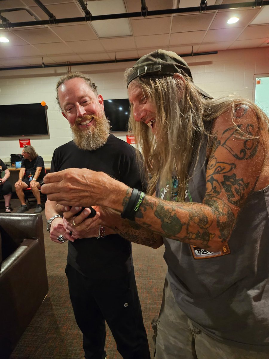 Jîm Sçhęłł☠ tweet media