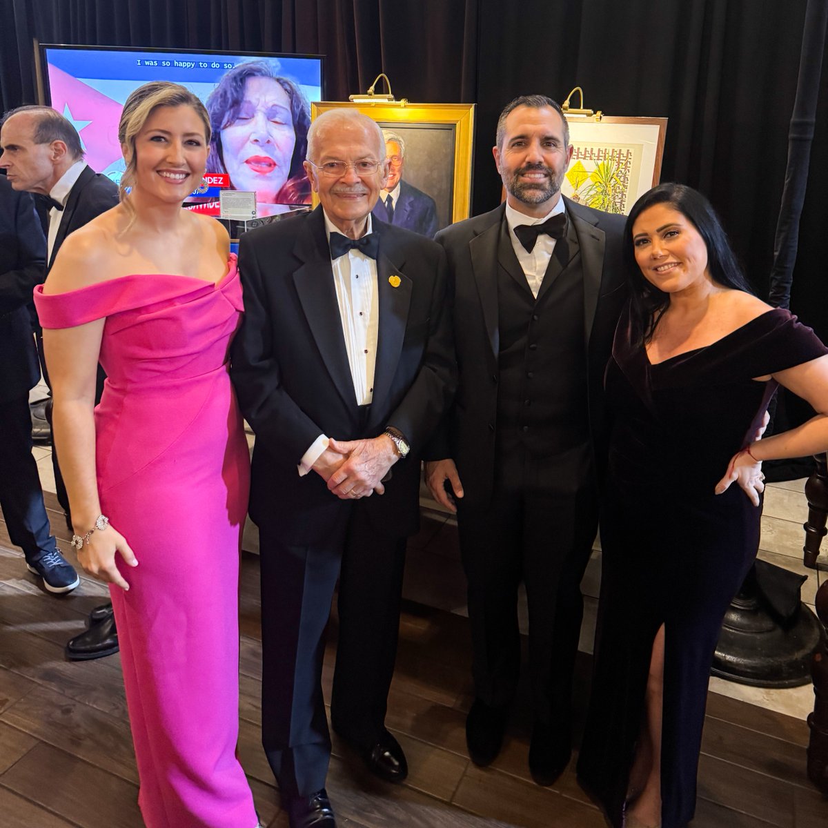 Juan Fernandez-Barquin, Esq., Clerk & Comptroller tweet media