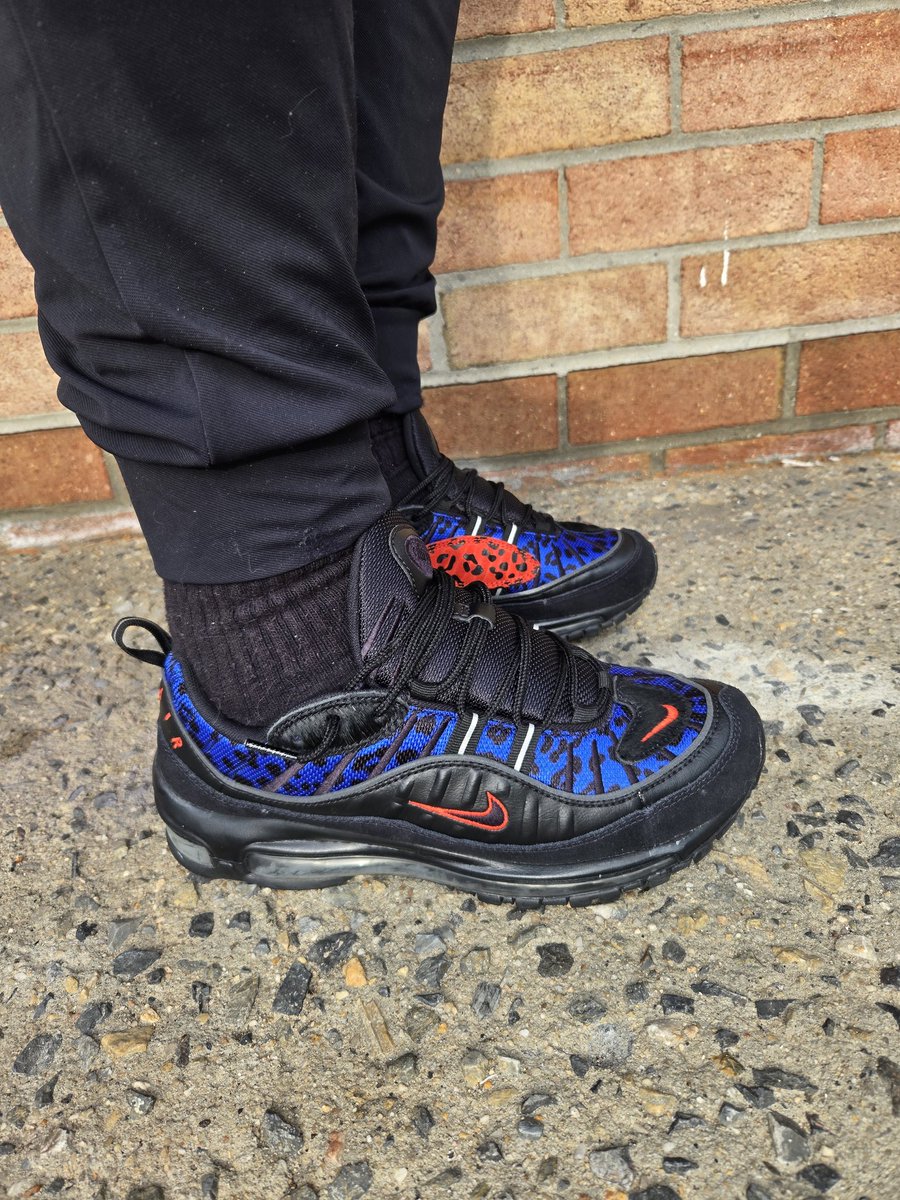 trudyspeaks's tweet image. 👟: Air Max 98 'Black Leopard'
.
.
.
#MarchMAXness #airmax  #airmax98 #everythingairmax #airmaxeveryday  #nike #nikerunning #checksoverstripes #SNKRSKICKCHECK #snkrsliveheatingup
@hisexcellence79
