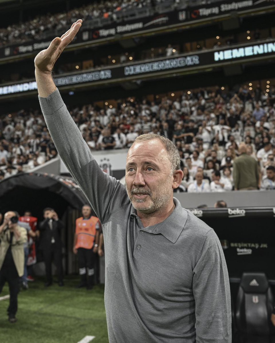 🦅 Beşiktaş, Çaykur Rizespor karşısında ilk 45 dakikanın %90'ını rakip sahada geçirerek sezon rekoru kırdı.

🔥 Toplam 3 gol.