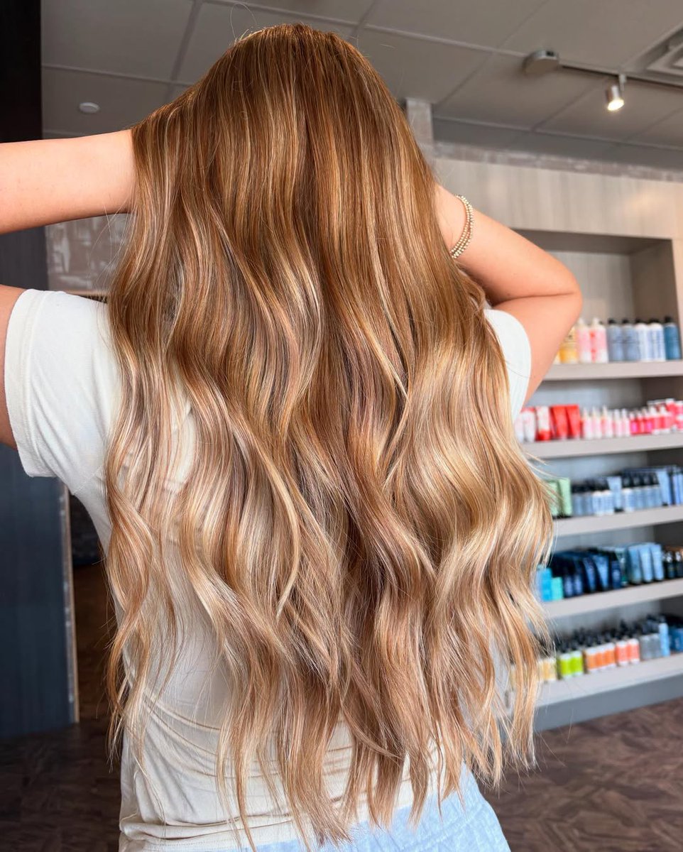 Mitchell's Salon tweet media