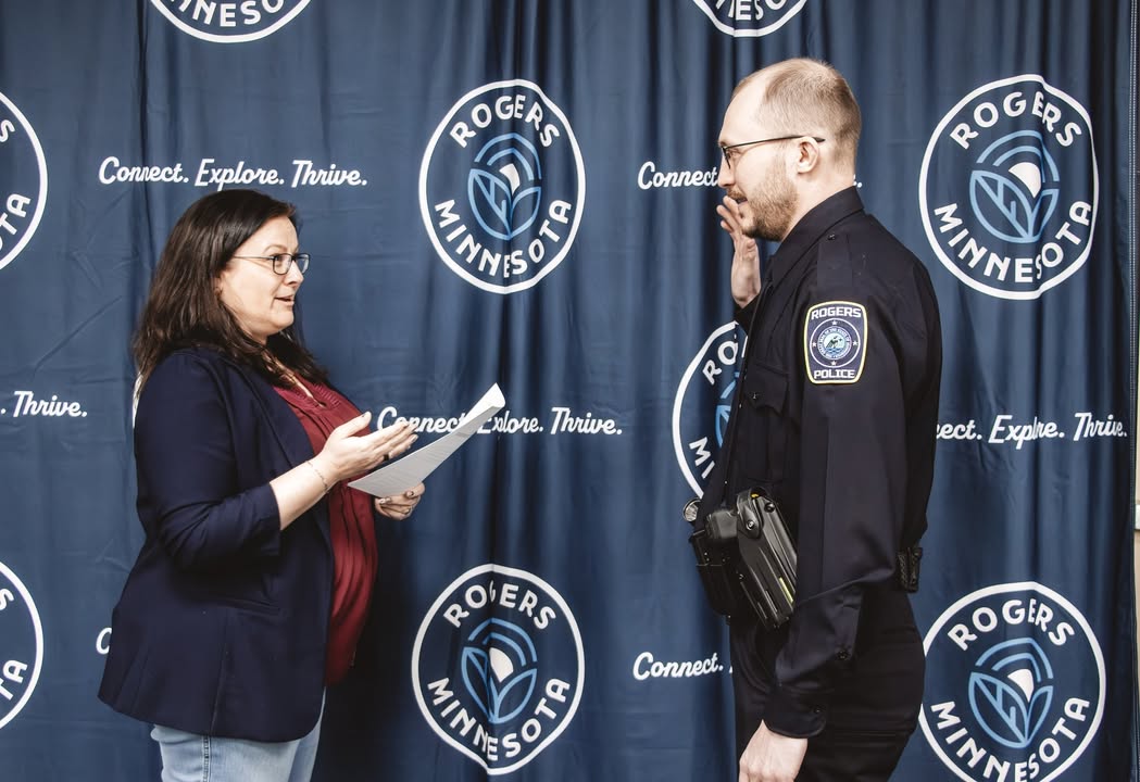 RogersMNPolice's tweet photo. Big night at last week's City Council meeting! Officer Martin Steele was sworn in, K9 Ares got his doggy oath 🐾, and we welcomed Ashley Gardas as our new Mental Health &amp; Wellness Coordinator. Proud to have them on the Rogers PD team. Congratulations to all! https://t.co/T5BTFf9dYL