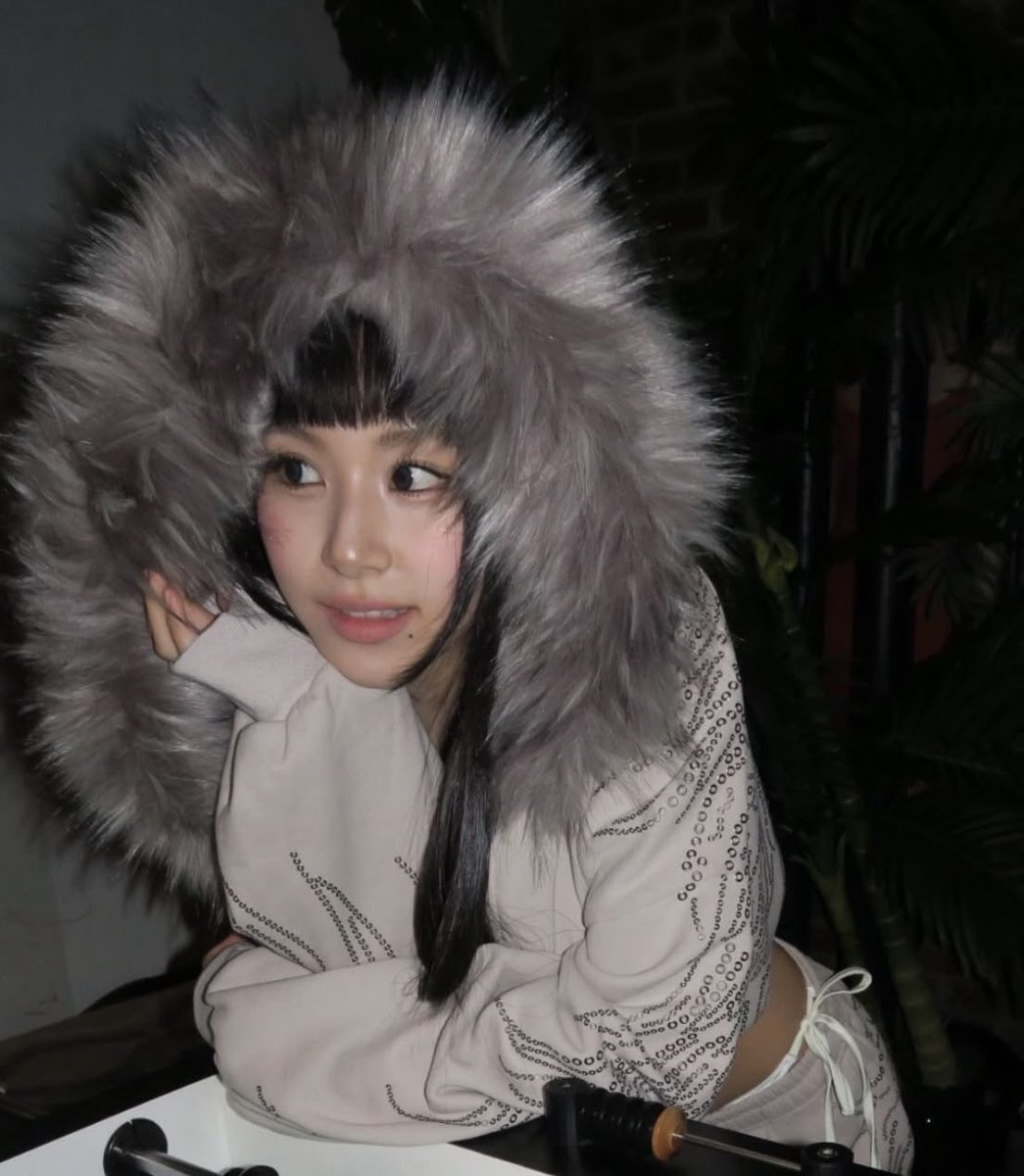 chaeyoung pics tweet media