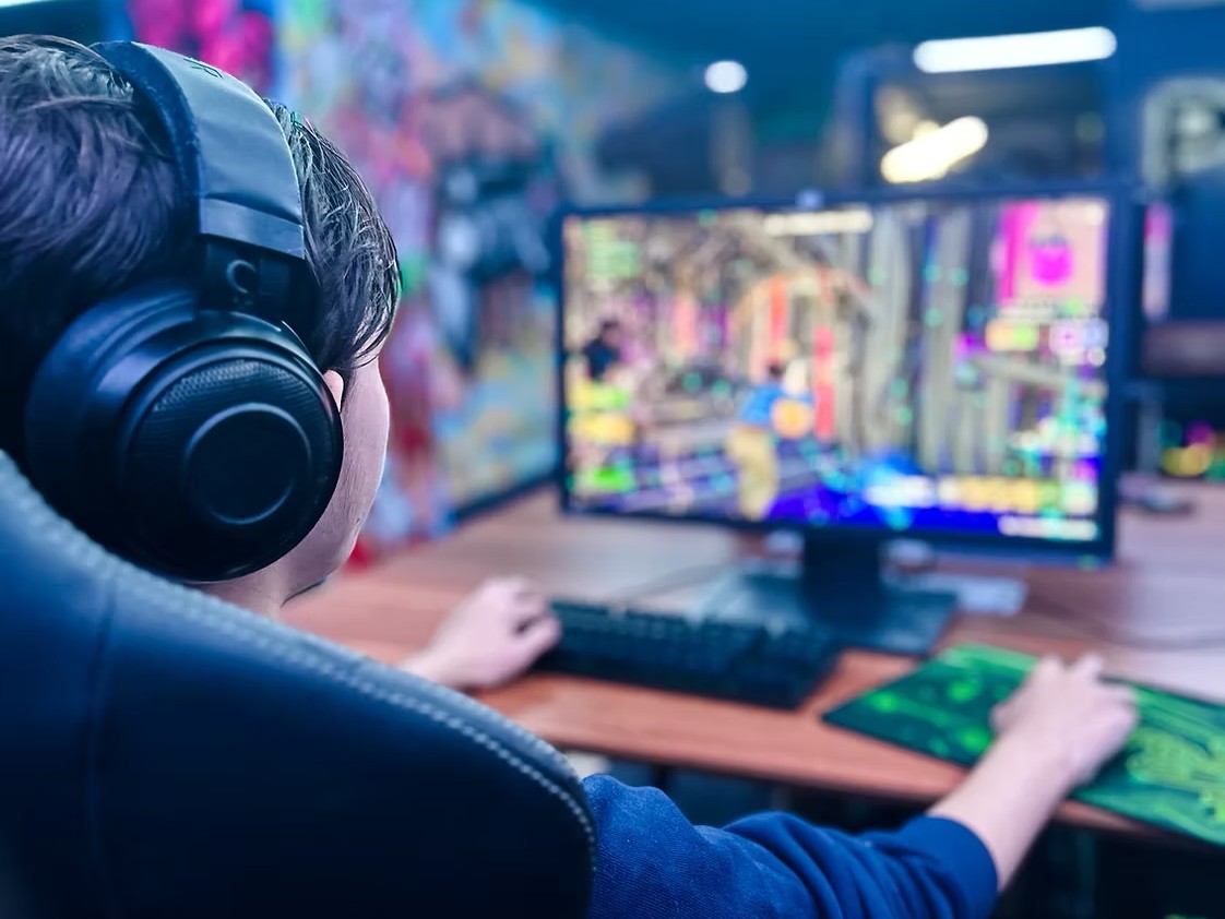 St. Edward High School tweet media