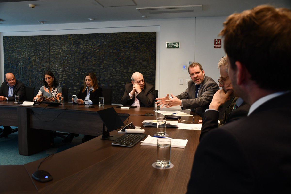 Alemania en Colombia tweet media