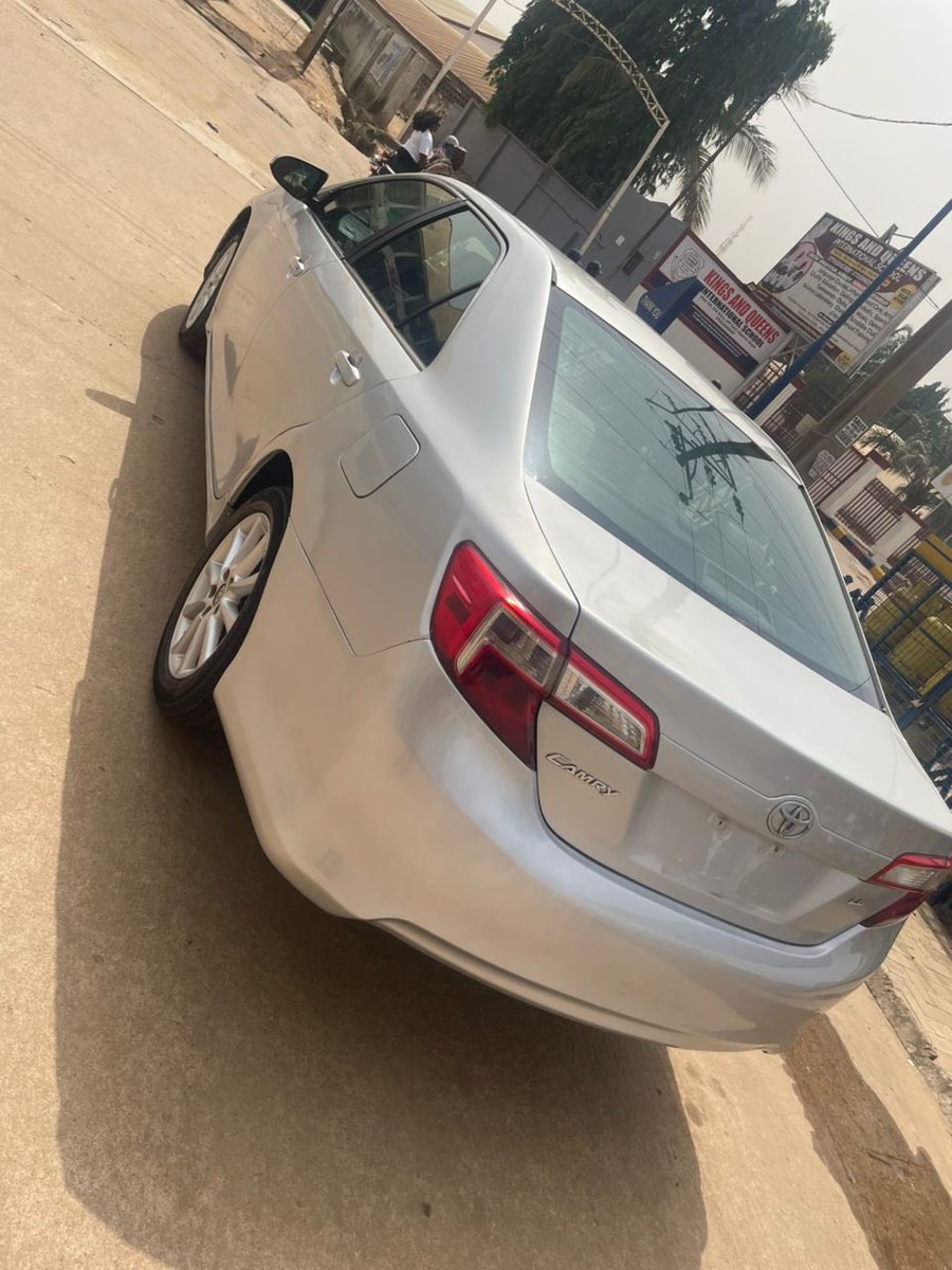 CAR FOR SALE!!!!!

❇️❇️❇️❇️

Extremely clean 2013 Toyota camry in perfect condition,
Price 10.5M,,Abuja