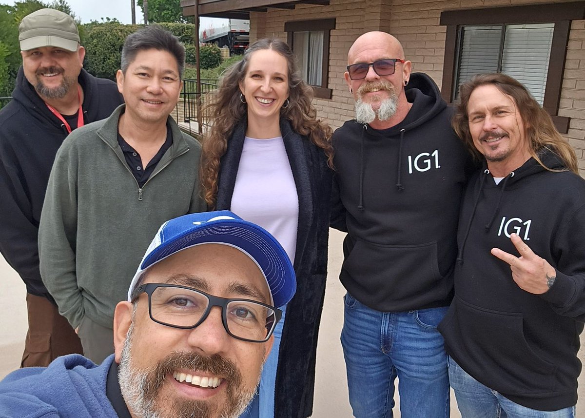 IG1com's tweet image. Working with this crew and clients? Nothing short of epic.
Such a fun, high-energy collaboration with the team at Epic Systems! 🤩 

#itsgoodtobetheking #videoproduction #greateam