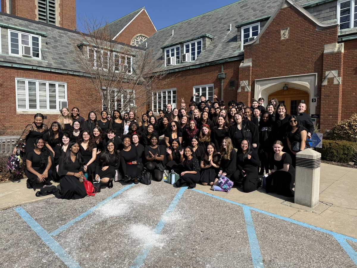 Novi High School Choir tweet media