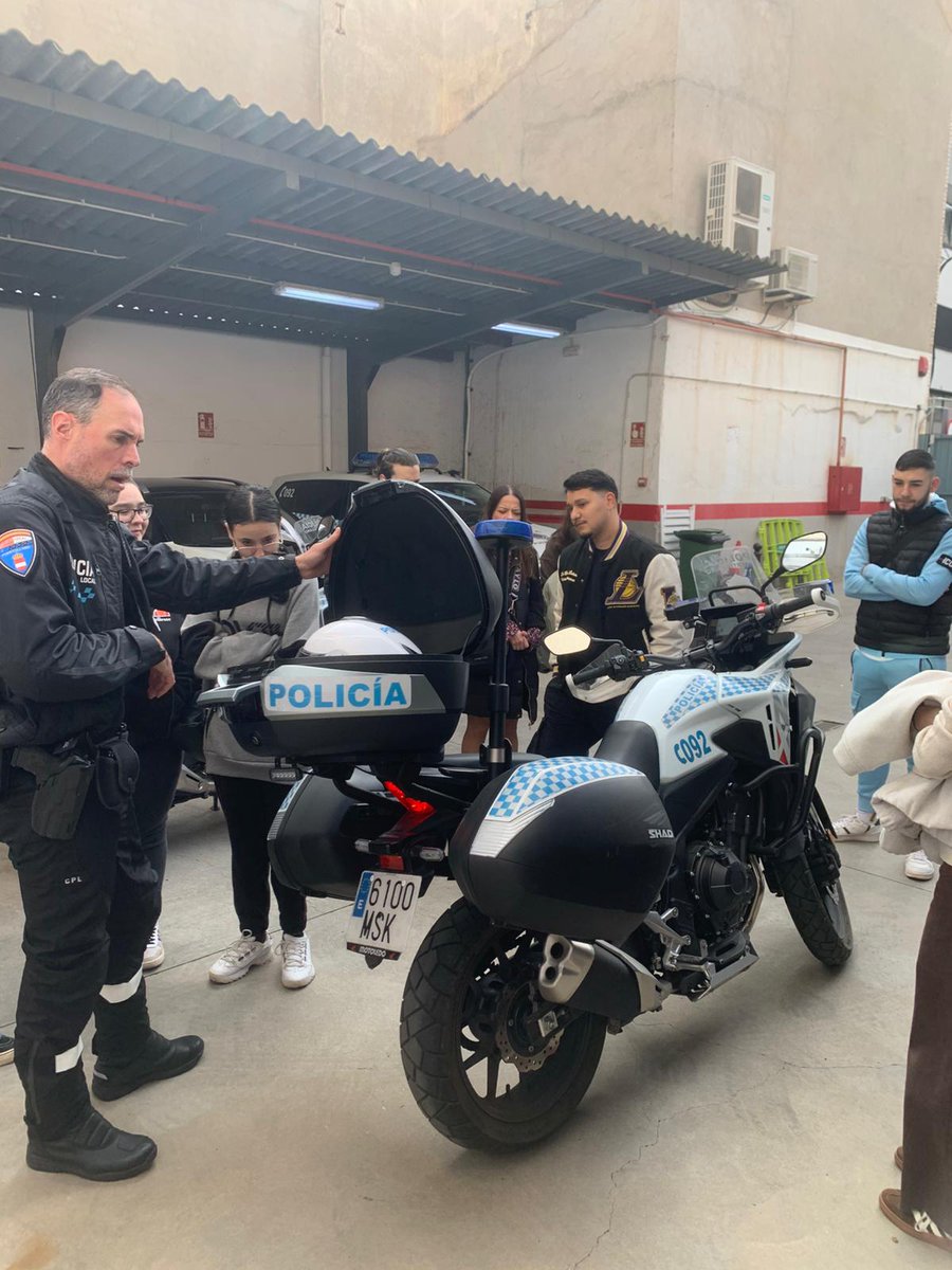 Policía Puertollano tweet media