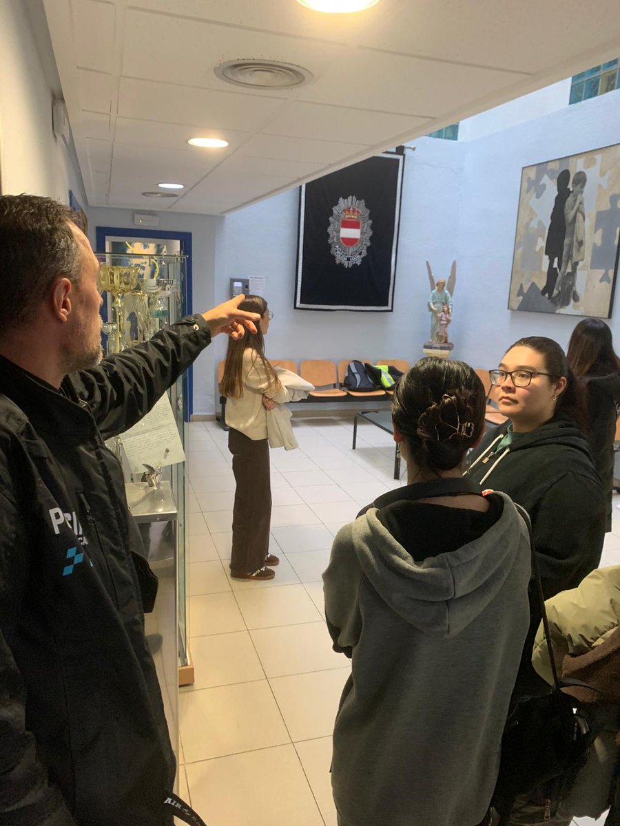 Policía Puertollano tweet media