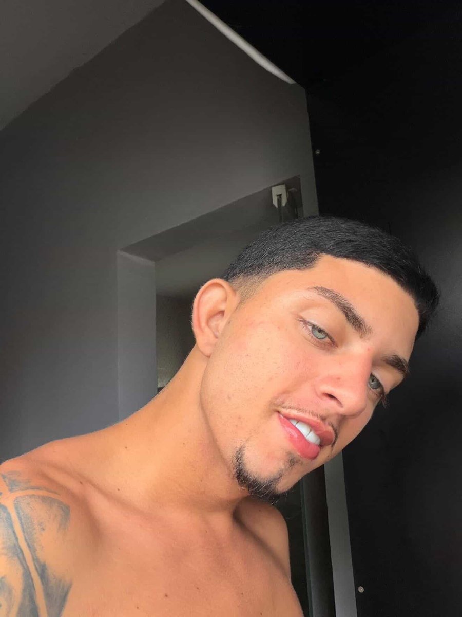 Ofc_tavin00 tweet media