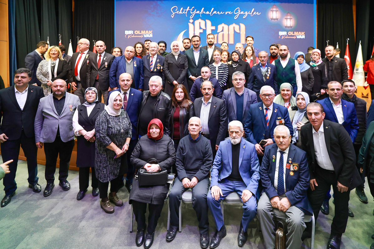 🌙Onlar bizim başımızın tacı.

Genel Başkan Yardımcımız, Sosyal Politikalar Başkanımız Sayın <a href="/drbetulsayan/">Dr.Betül Sayan Kaya 🇹🇷</a>’ın katılımlarıyla; Gazilerimizi, gazi ve şehit yakınlarımızı bu akşam iftar soframızda ağırladık. Hürmetimiz, minnetimiz ve sonsuz saygımızla her zaman sizlerin yanında olma