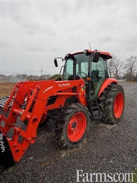 FarmsNews's tweet image. 2025 Kubota M7060 🔻

Standard configuration, MFWD front axle, loader, 540 rear PTO, wide tire width, power reverser transmission, and more.

usfarmer.com/tractors/kubot…

#Tractors