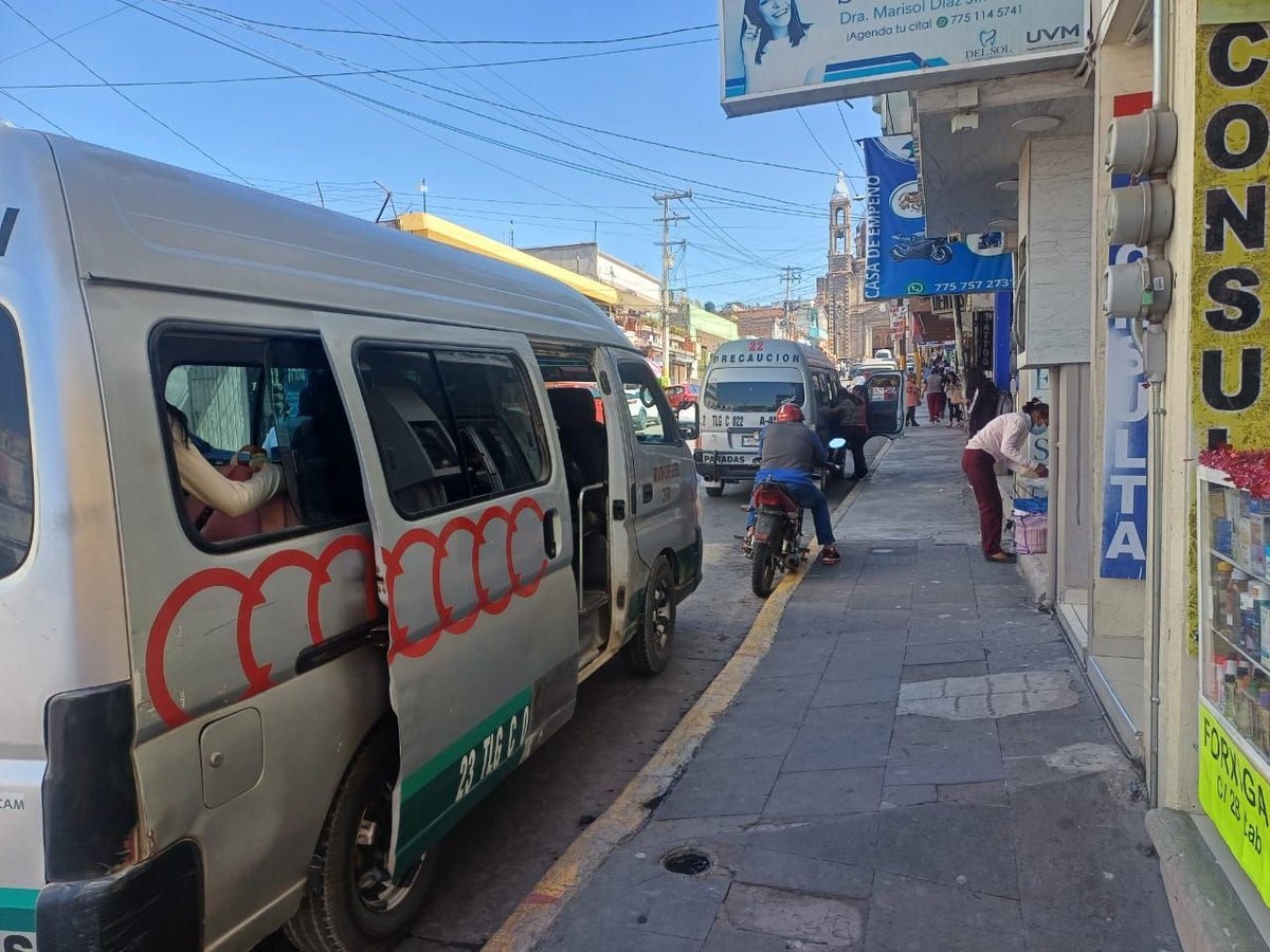 Ponen requisitos para enviar paquetes en transporte público…a medias 
buff.ly/mcxsaUZ