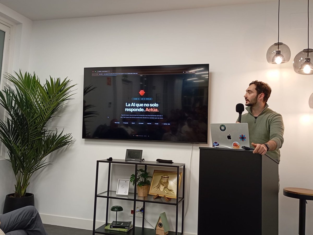 ShellBot tweet media