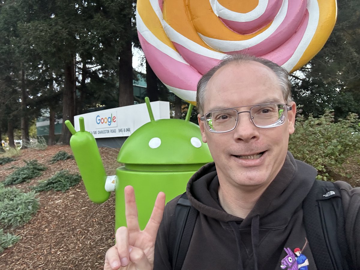 Tim Sweeney tweet media