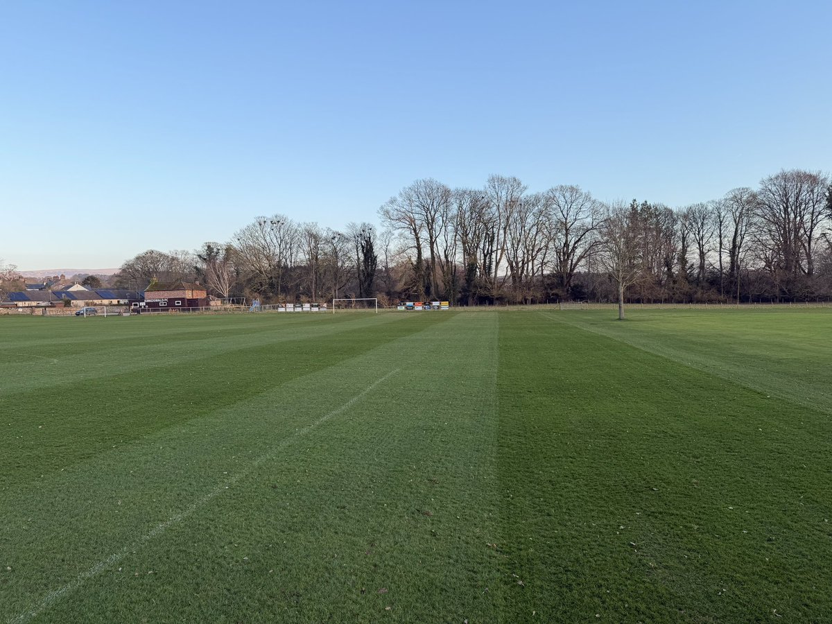 Tom Banks tweet media