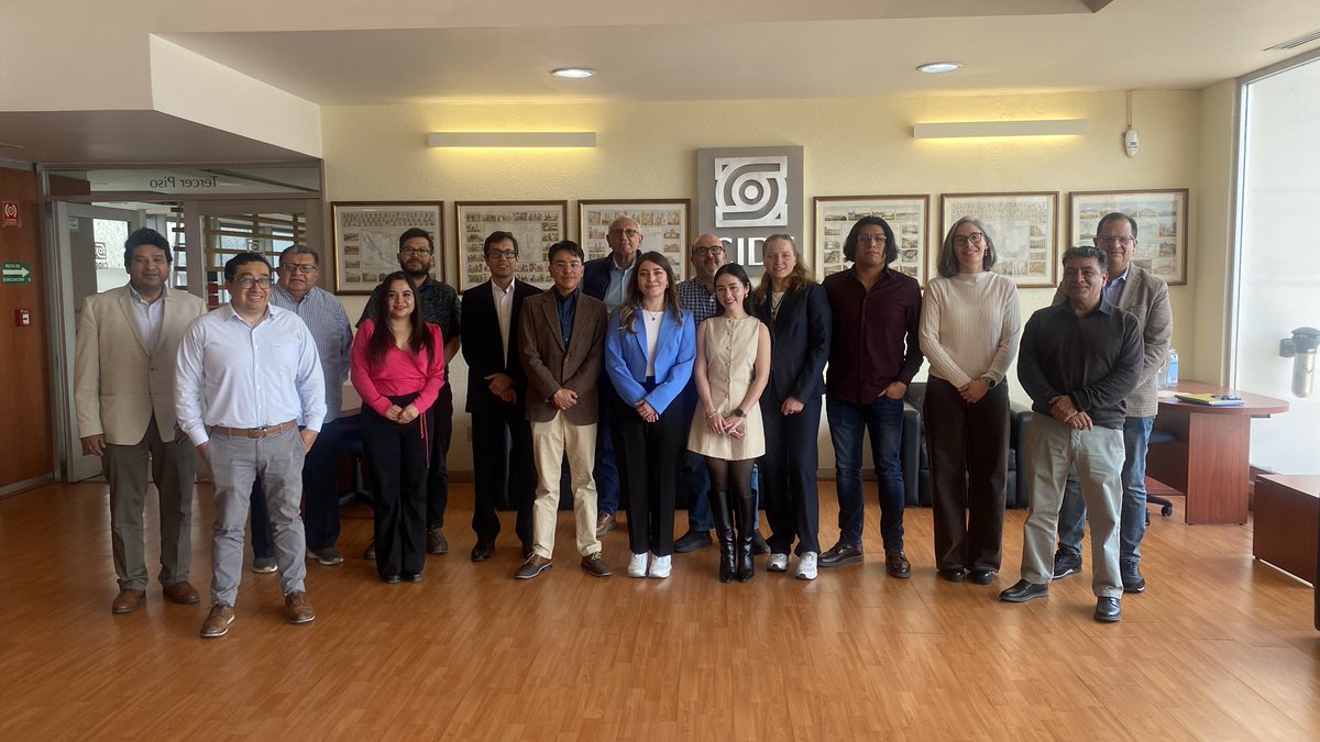 División de Estudios sobre el Desarrollo tweet media