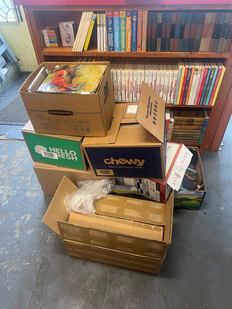 Tree House Books tweet media