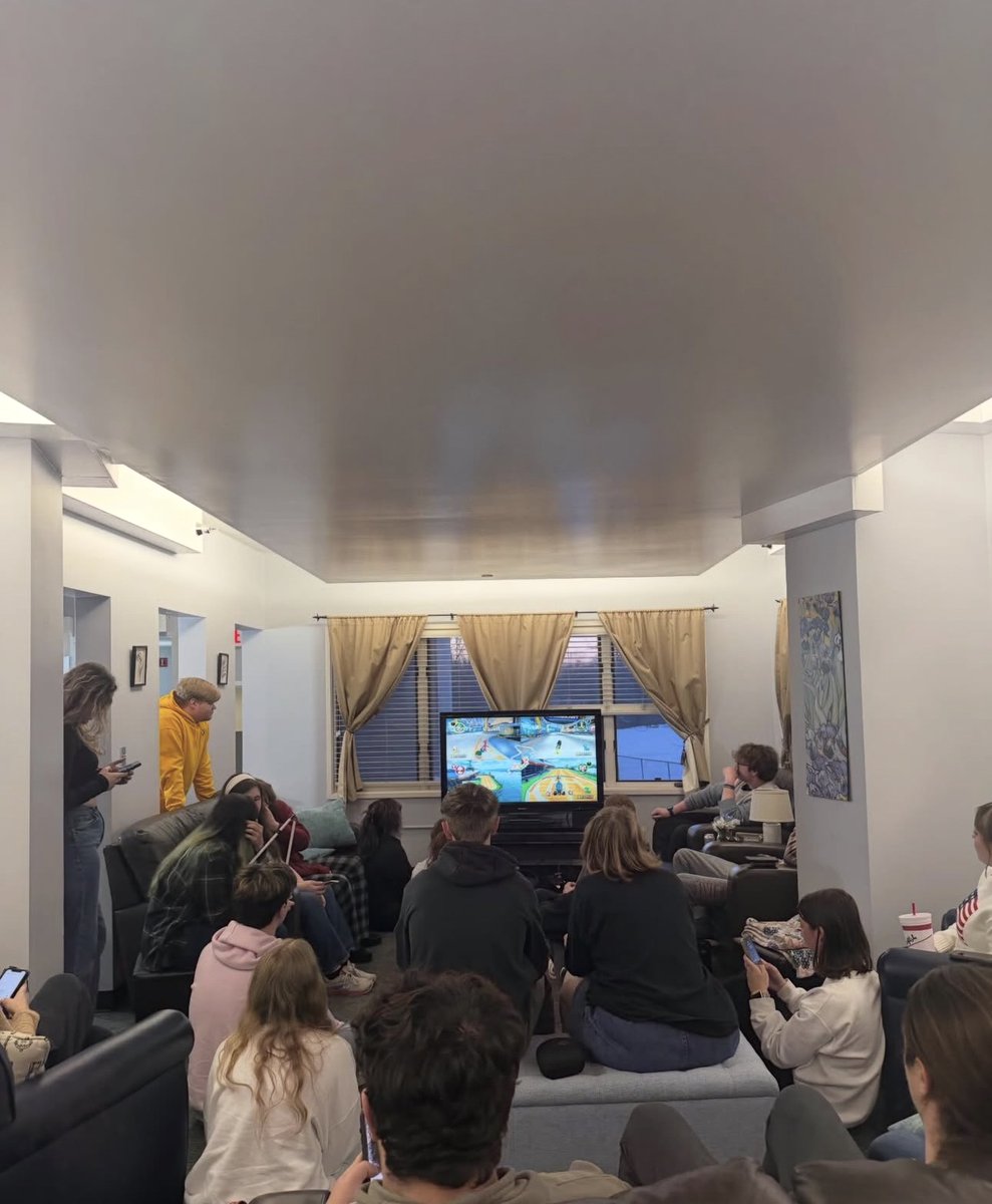 Simpson College tweet media