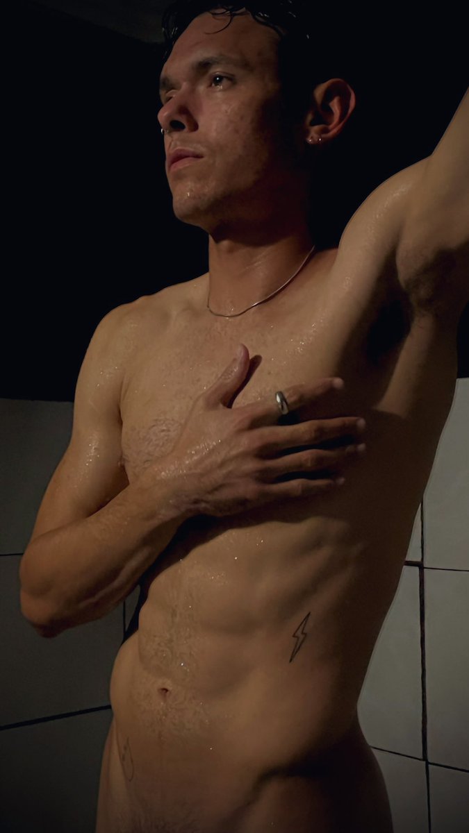 PaezAlexltbd's tweet photo. Nothing is. Sexy, fuck💢🛑 #boy #phototime #gallery https://t.co/MoAaaDp5BW