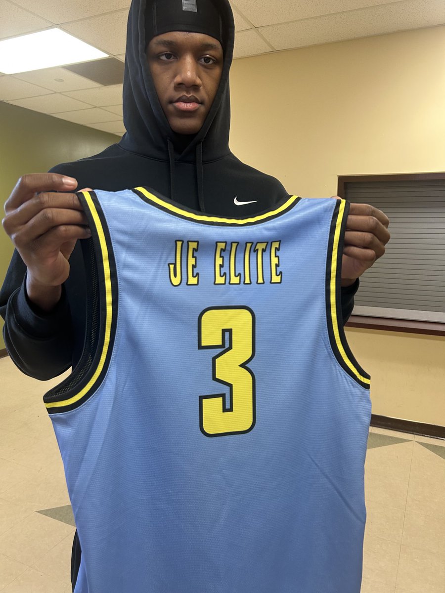 Andre Noble tweet media