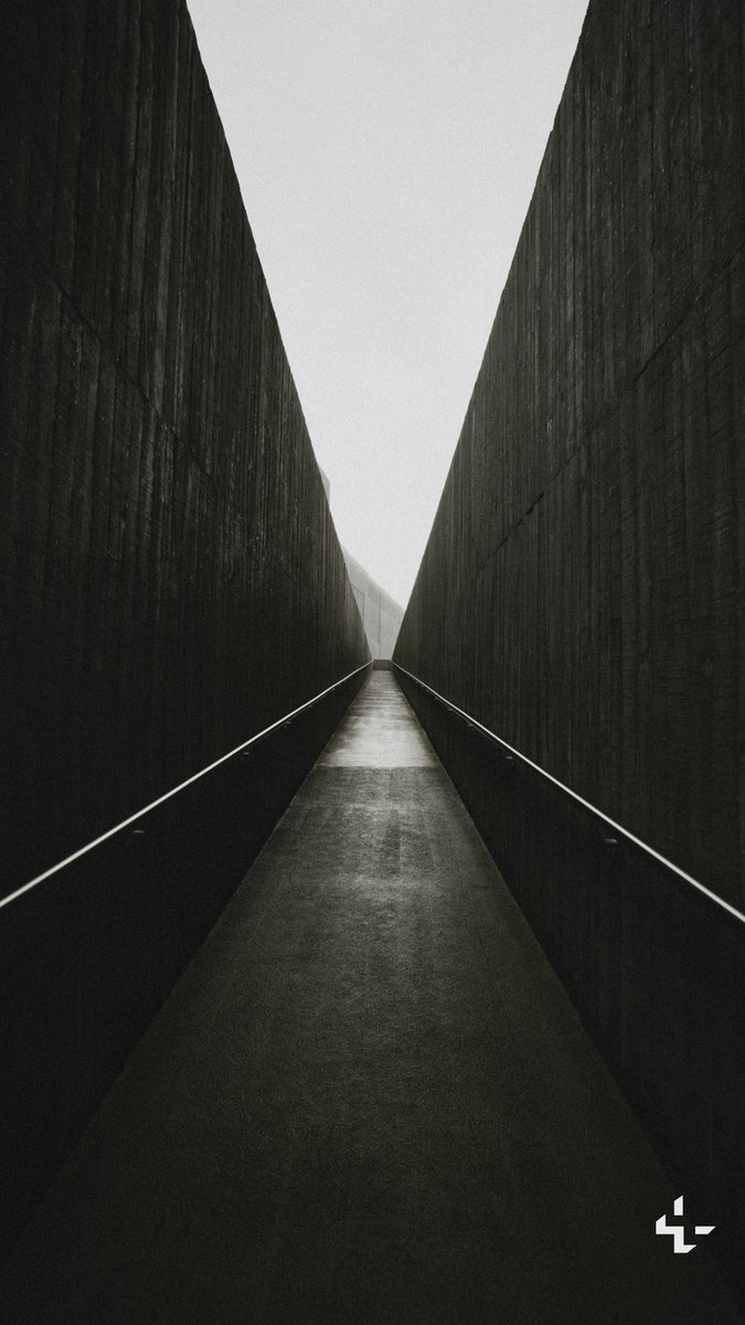 Unsplash tweet media