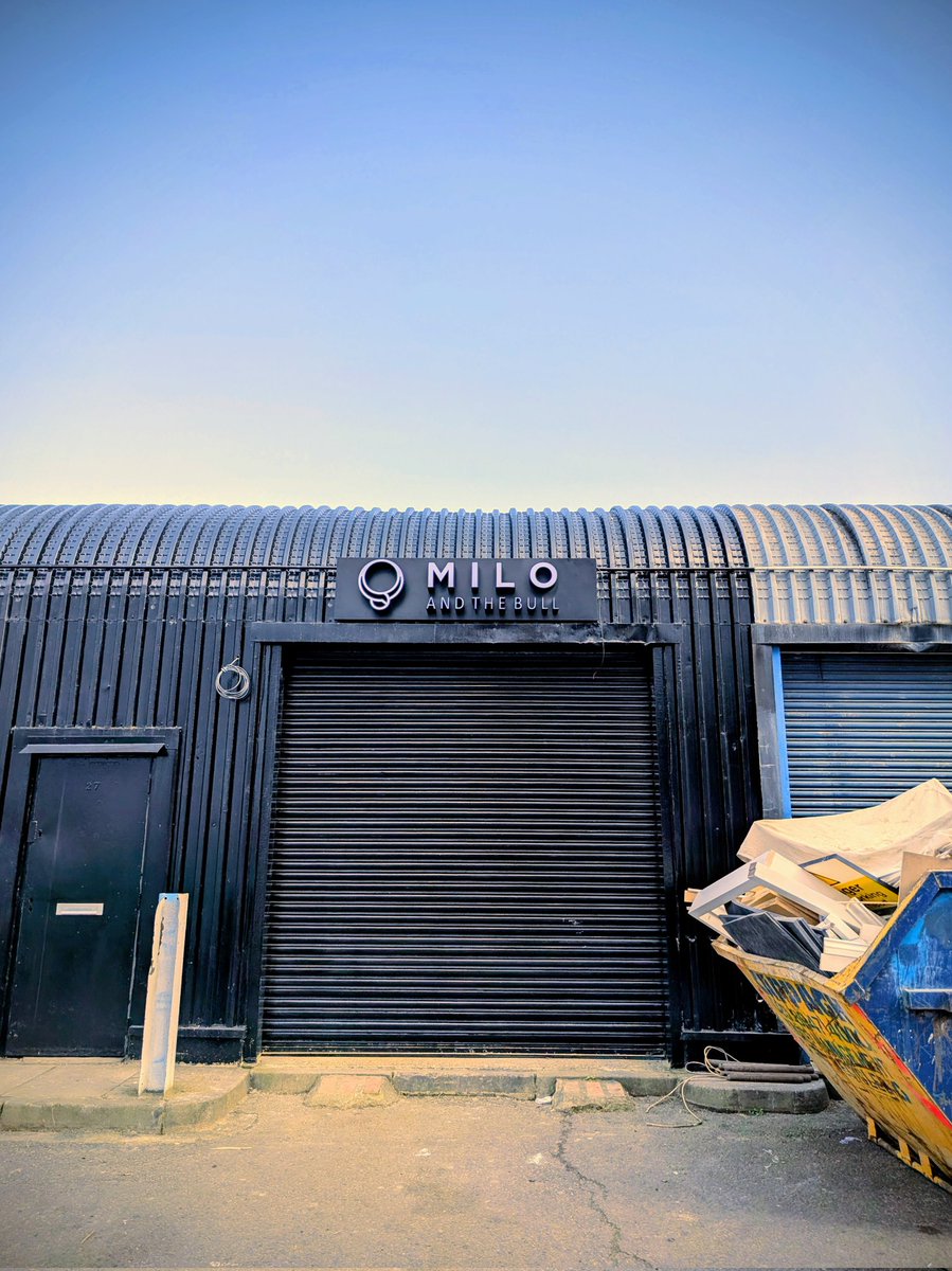 Tooting Newsie tweet media