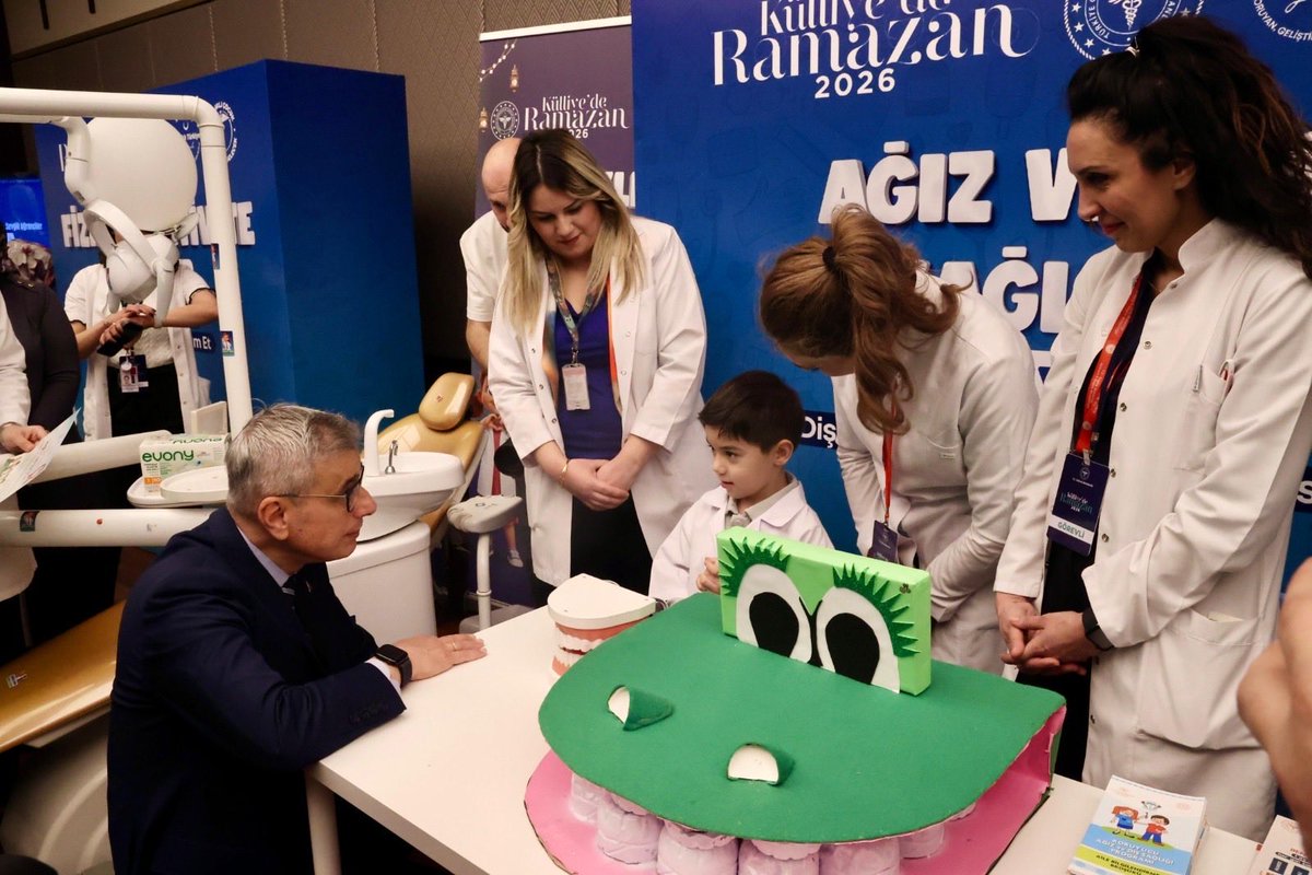 Sağlık Bakanımız, Külliye’de Ramazan etkinlikleri kapsamında Sağlıklı Çocuk Sağlıklı Gelecek Programında sağlık elçilerimizle buluştu.

İlk 13 günde 15.527, program kapsamında ülke genelinde ise toplam 509.463 çocuğumuz sağlık etkinliklerine katıldı.  

➡️ sggm.saglik.gov.tr/TR-116881/sagl…