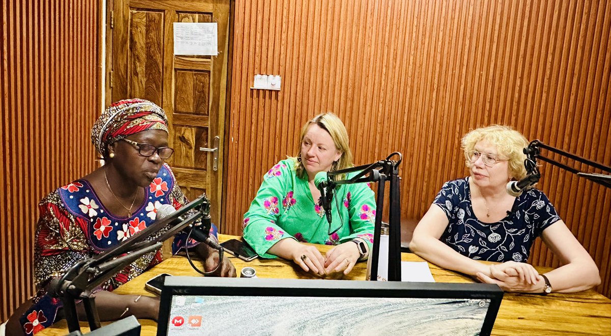camara_muso's tweet photo. Honored to host @TobaskiNjieSarr, @MegMunn01 & @AdelePoskittWFD
Discussion centered on women political participation & need to prepare women ahead of parliamentary elections to visible, and occupying key decision-making positions.
#WFD | #TheGambia |#Democracy #WomenInPolitics https://t.co/9Ve6kKmgah