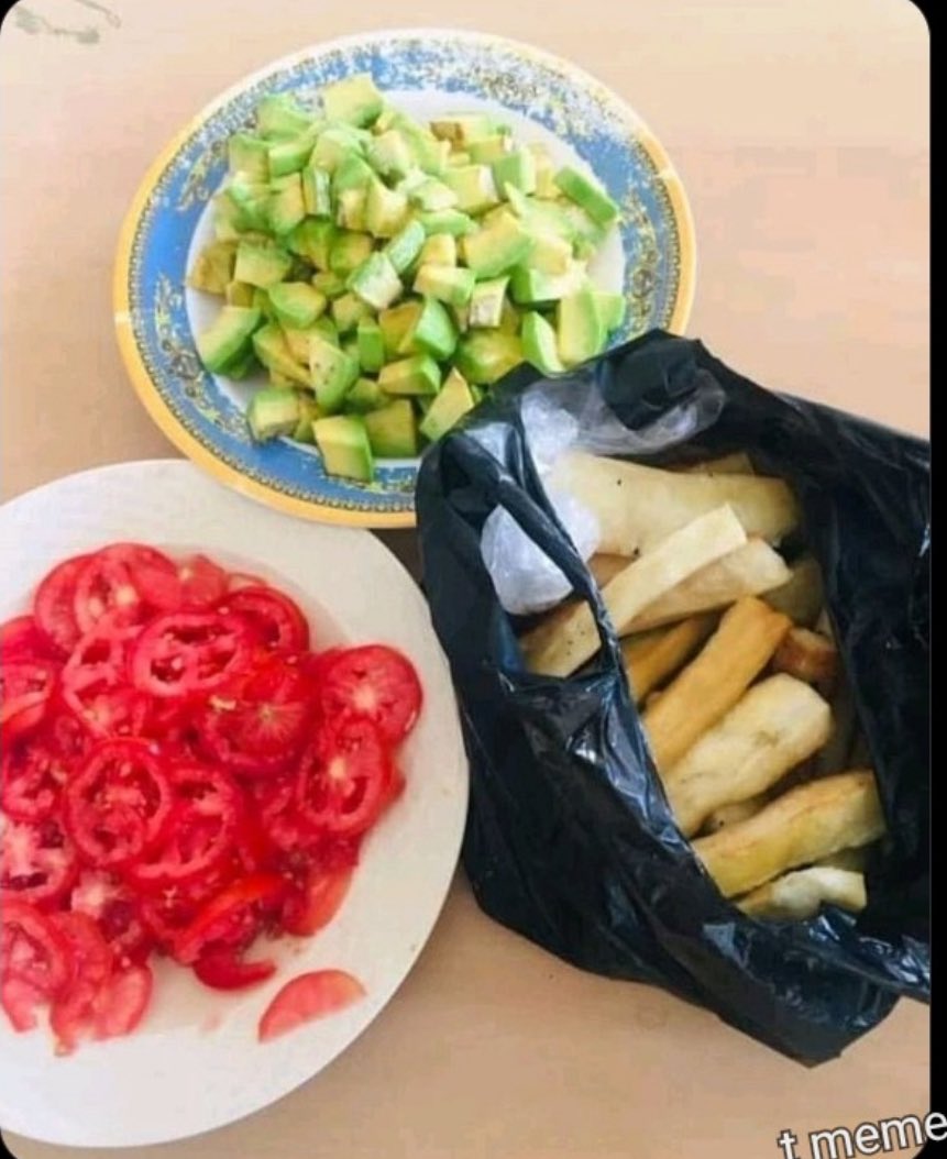 Ugflavor1's tweet photo. What's missing here ? https://t.co/U4fxuFw9Ns