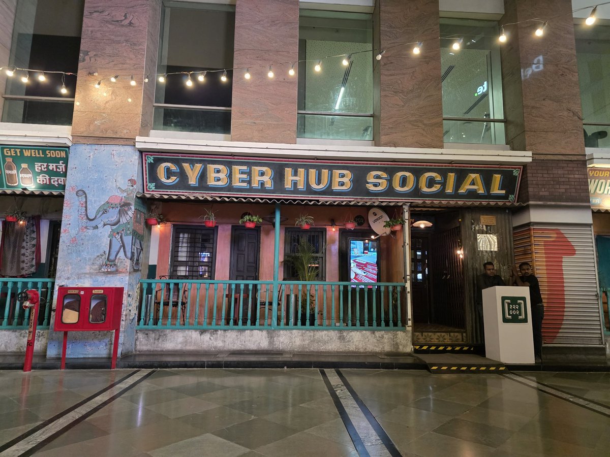 imustafasanaul's tweet image. #Hublife #Cyberhub #Gurugram