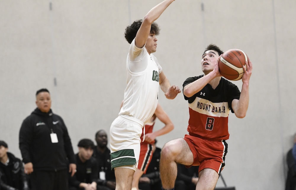 htsumura's tweet photo. BC Boys hoops Day 1 at the LEC and we are have jumped head-first into the fray at all 4 tiers! Check back all day and night at https://t.co/ONfjBUZThc @LangleyEvents @bcboysbball @CoachEbe @AARON_MITCHELL_ @SteveEwen https://t.co/ykmSOdz53U