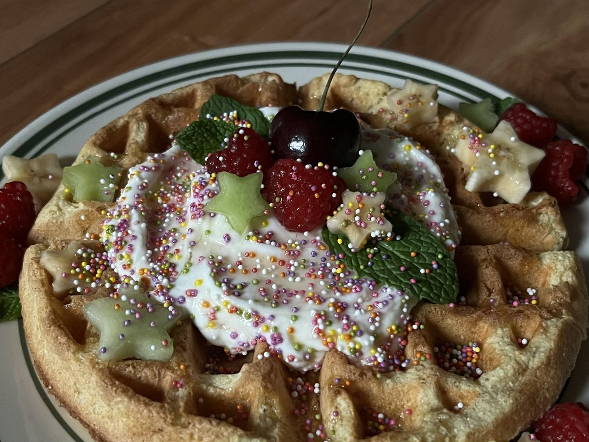 sasha 💫 tweet media