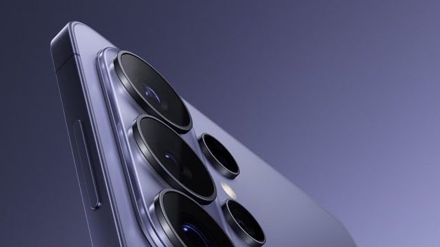 Holly - I like tech tweet media