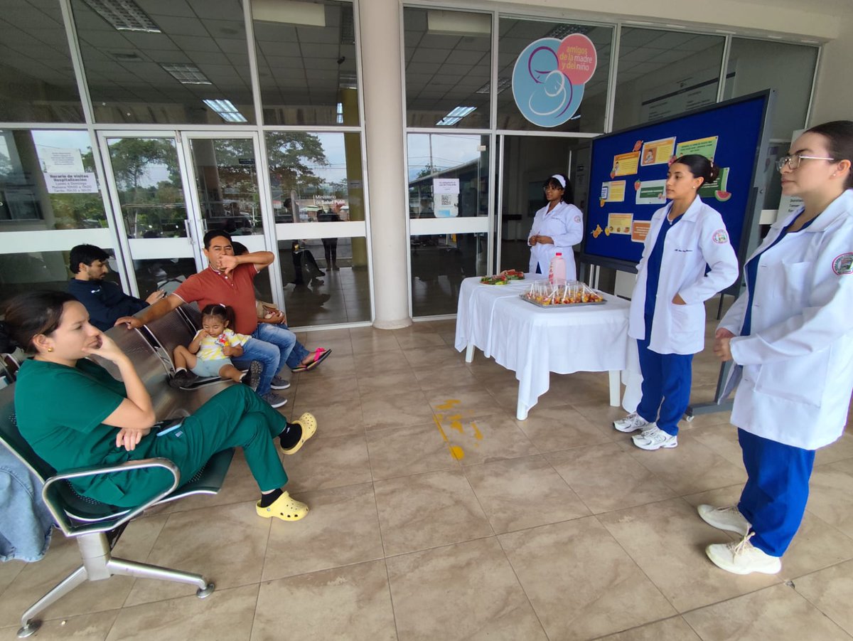#MoronaSantiago | En el Día Mundial de la Obesidad, personal de nutrición del <a href="/HGeneralMacas/">Hospital General Macas🇪🇨</a> brindó información a los usuarios sobre alimentación saludable, destacando las porciones adecuadas de carbohidratos, proteínas y verduras.

#ElNuevoEcuador