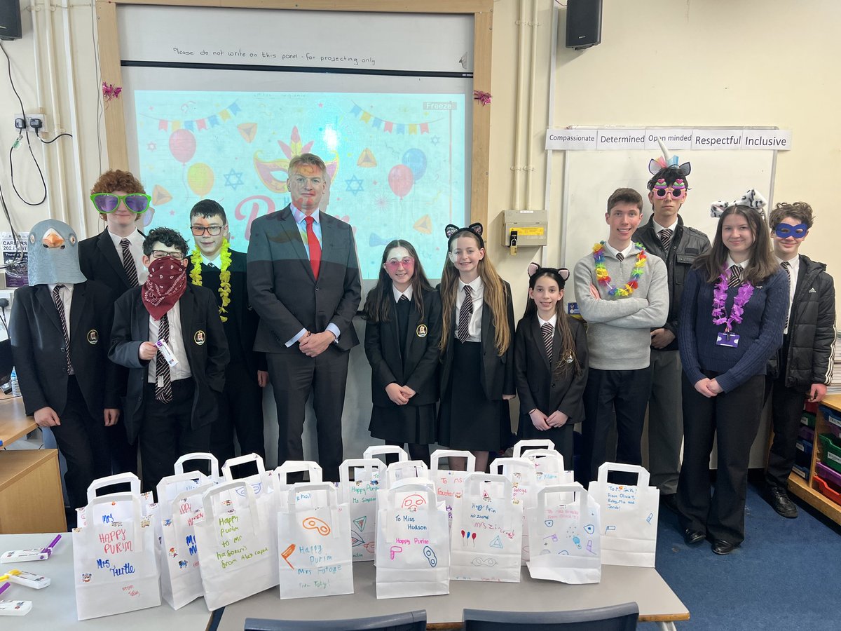 Davenant School tweet media