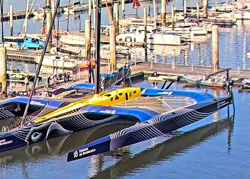 UltimBoat's tweet image. #Ultime #Ultim #Préparation 

Gitana 18, safran coque centrale en place.