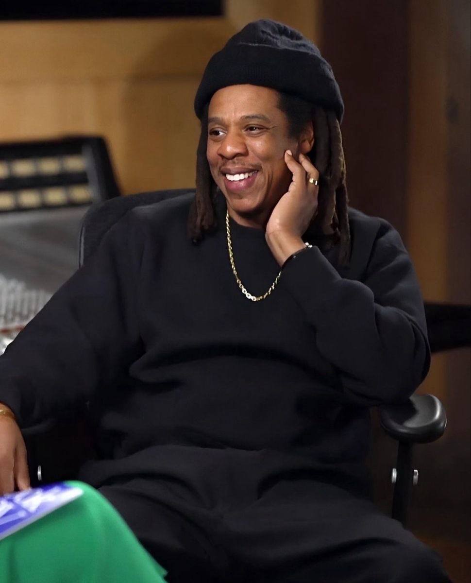 HoopsCrave's tweet photo. Jay-Z addresses the $500k or dinner offer with him:

“You got 99 problems if you choose $500K over dinner with me.” https://t.co/mIiTjEQrMy